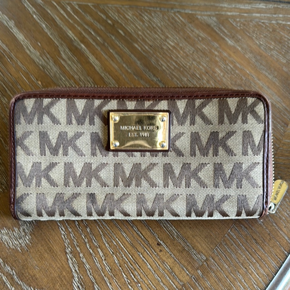 Michael Kors Brown Gold Key Card Holder